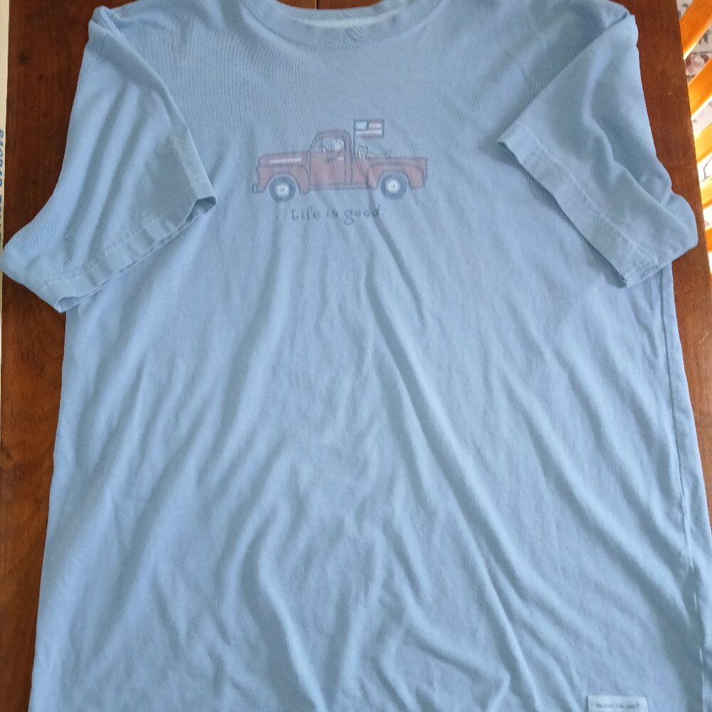 Vintage Life Is Good size M crewneck tee